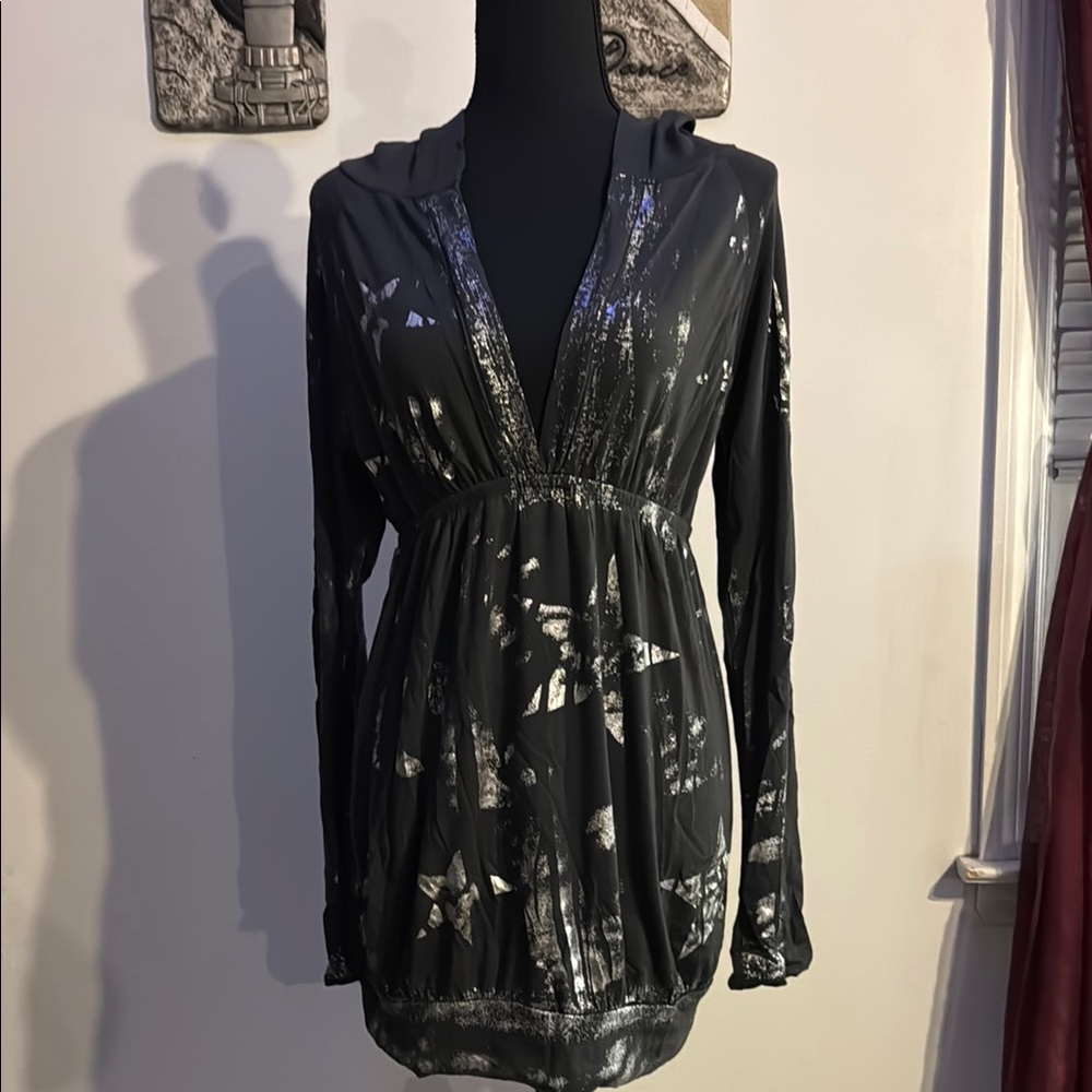 Elegant Dark Grey and Silver Hooded Blouse